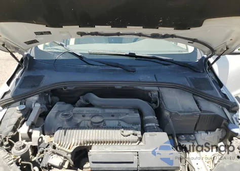 2013 Volvo S60 T5 z USA, uszkodzony, nr VIN YV1612FH7D2191517